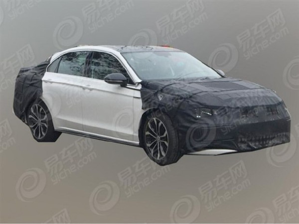 凌渡现有230TSI(1.4T)、280TSI(1.4T高功率版)、330TSI(1.8T)三款动力。近日据消息显示,凌渡会有新的动力加入,有媒体获得了上汽大众凌渡新款动力车型的汽车燃料消耗量标识,从搭载2.0TSI发动机来看,这款车应该是此前曝光的高性能版凌渡GTS车型。 【凌渡330TSI】 由燃料消耗量标识可以看到,动力方面新款凌渡最大功率为220马力(162KW),从参数来看应该是第三代EA888 2.