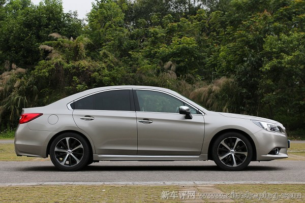 斯巴鲁力狮 2.0t