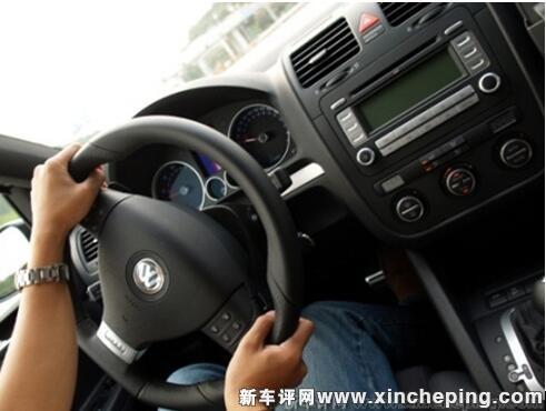 你必须学!10招安全驾驶技巧
