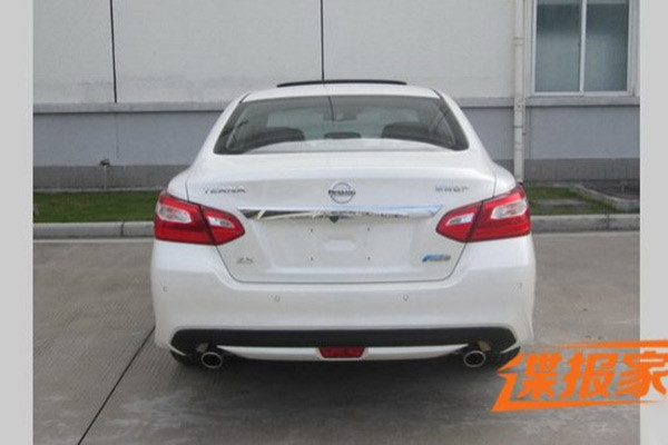 日产天籁最新款图片