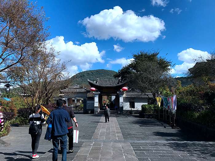 走史迪威登打鹰山，前驱SUV不怯场