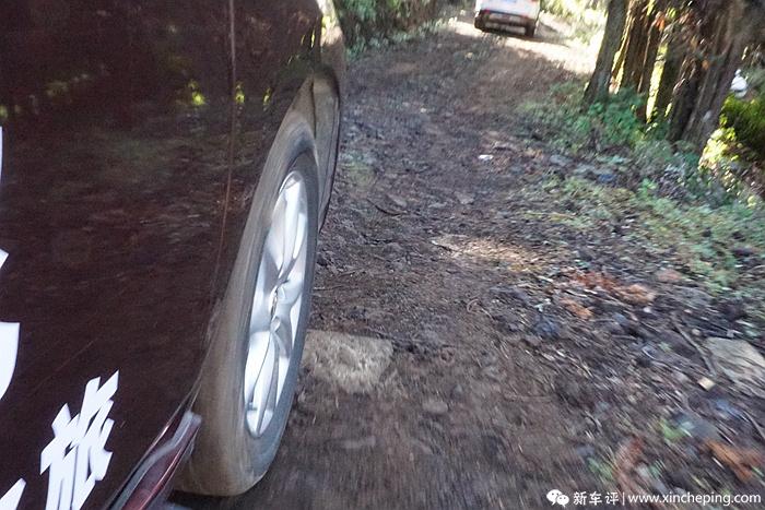 走史迪威登打鹰山，前驱SUV不怯场