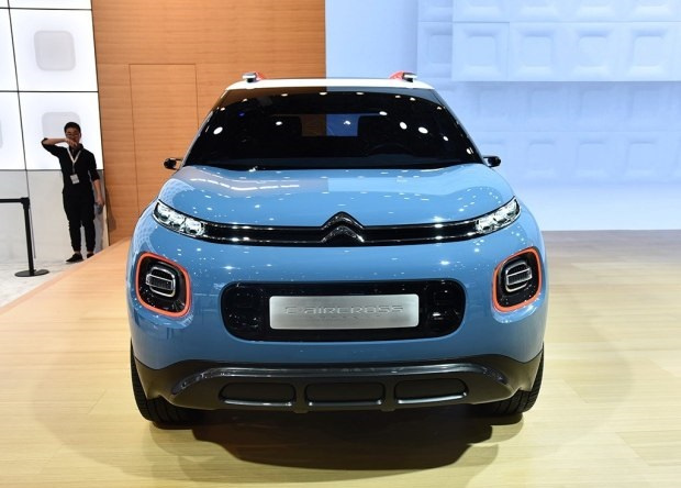 上海车展小型概念suv雪铁龙caircross发布