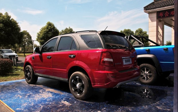 售798998万元卡威路易斯正式上市