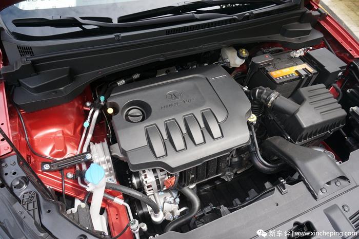 绅宝D50首试:萨博底盘德奔背书,却出了一个性价比好手 绅宝D50首试:萨博底盘德奔背书,却出了一个性价比好手