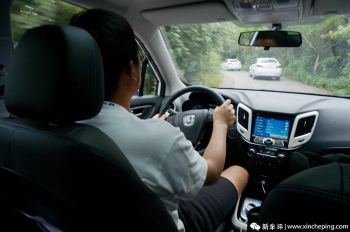 长安CS15 EV首试:造车不是求分数,积分卖车两不误 长安CS15 EV首试:造车不是求分数,积分卖车两不误