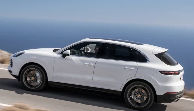 新一代保时捷卡宴国内首发 三动力可选