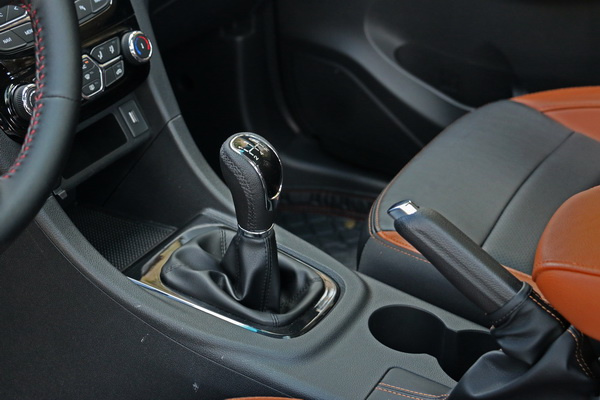 开瑞K60 1.5T首试:奇瑞当家1.5T+7座,顶配不到8万元 开瑞K60 1.5T首试:奇瑞当家1.5T+7座,顶配不到8万元