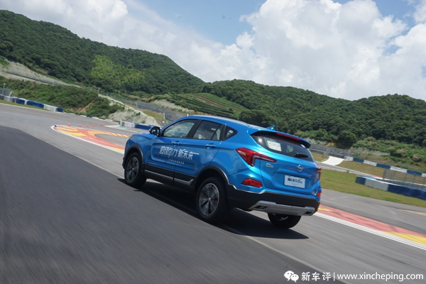 海马二代S5首试:不随波逐流,坚持做操控SUV 海马二代S5首试:不随波逐流,坚持做操控SUV