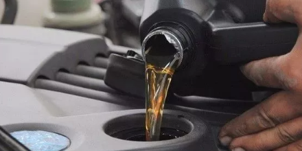 当百公里机油消耗超过0.1L时，我们可以做些什么？