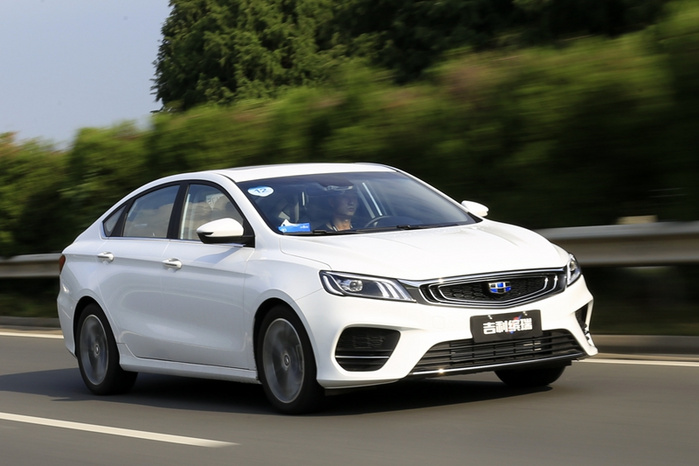 缤瑞首试:吉利的车海战术,怎么打差异化? 缤瑞首试:吉利的车海战术,怎么打差异化?
