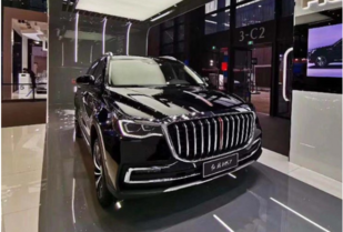 定位于中大型SUV,一汽红旗HS7首次亮相