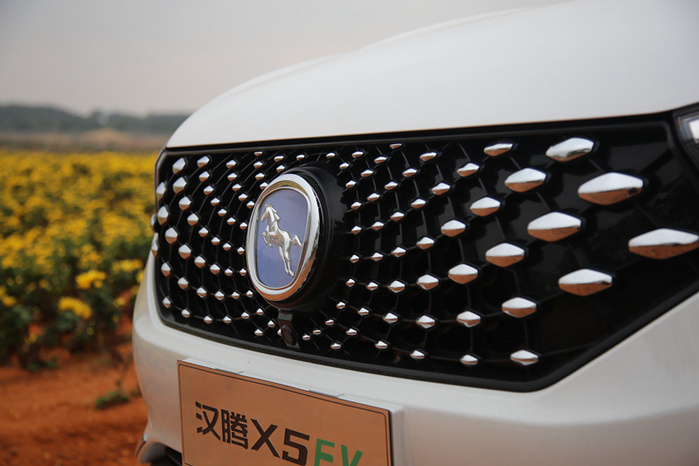 汉腾X5 EV首试:有副好架子,底盘也不错 汉腾X5 EV首试:有副好架子,底盘也不错