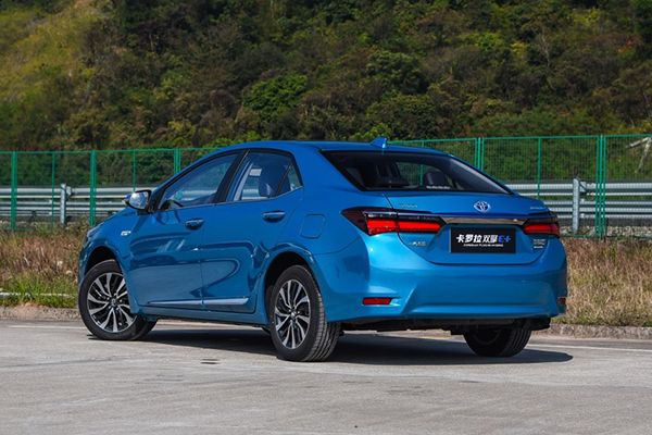 �в����ķ���˫�����ˣ����������춯������3������