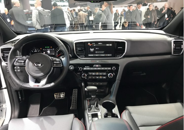 外观更加运动化,新款起亚KX5于2019年一季度上市 外观更加运动化,新款起亚KX5于2019年一季度上市