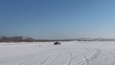 领克全系冰雪试驾:-25℃下的失控快感 领克全系冰雪试驾:-25℃下的失控快感