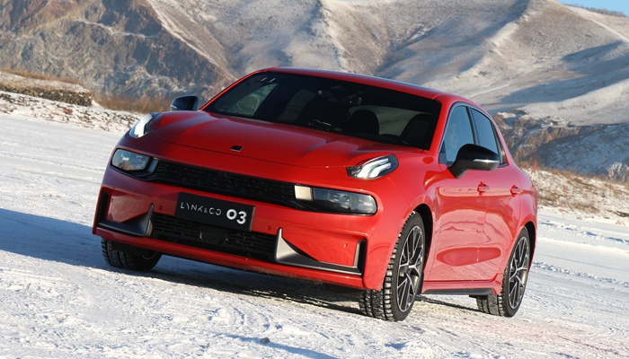 领克全系冰雪试驾:-25℃下的失控快感 领克全系冰雪试驾:-25℃下的失控快感