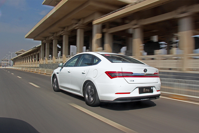 秦Pro手动超能版首试:“手动”给你点个赞 秦Pro手动超能版首试:“手动”给你点个赞