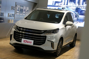 上汽大通G50实拍：百变选装的家用MPV