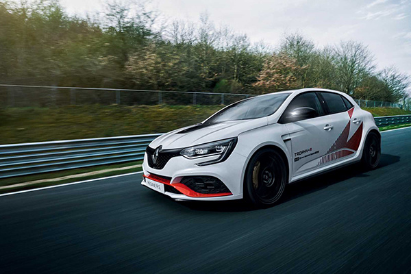 圈速7分40秒1雷诺梅甘娜rstrophyr成纽北最速前驱车