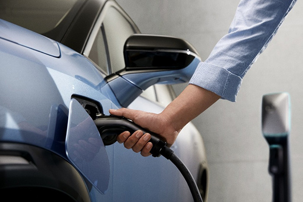 跌宕不断,蔚来软件开发部总裁及英国区总经理双双离职 跌宕不断,蔚来软件开发部总裁及英国区总经理双双离职