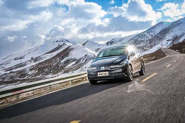 自2019年7月1日起,腾势正式并入奔驰体系下进行销售 自2019年7月1日起,腾势正式并入奔驰体系下进行销售