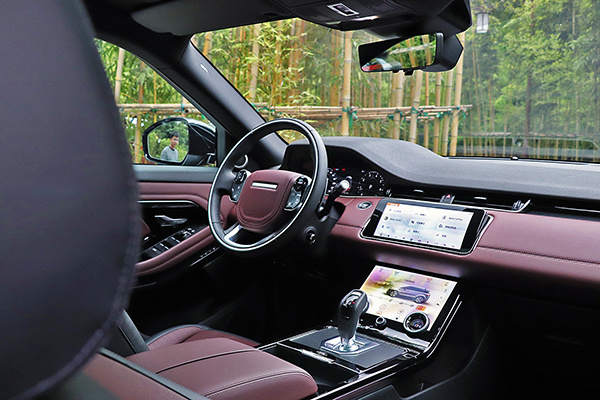 路虎全新一代揽胜极光正式上市:售35.58-41.78万 路虎全新一代揽胜极光正式上市:售35.58-41.78万