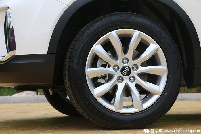 这些设计元素年轻人Get得到吗?奔腾T33外观实拍 这些设计元素年轻人Get得到吗?奔腾T33外观实拍