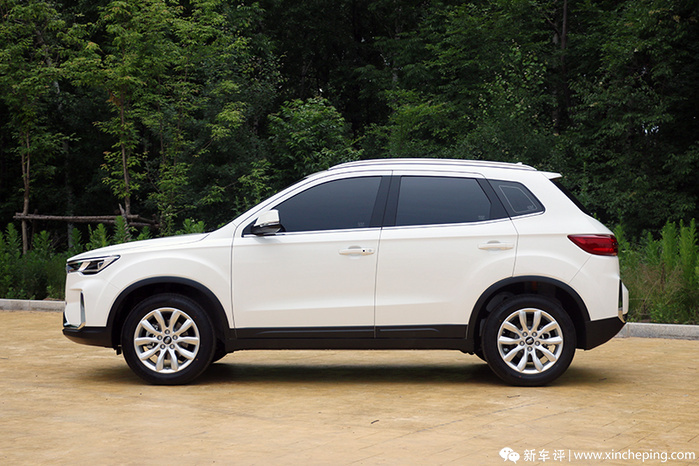 这些设计元素年轻人Get得到吗?奔腾T33外观实拍 这些设计元素年轻人Get得到吗?奔腾T33外观实拍