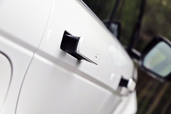 路虎全新一代揽胜极光正式上市:售35.58-41.78万 路虎全新一代揽胜极光正式上市:售35.58-41.78万