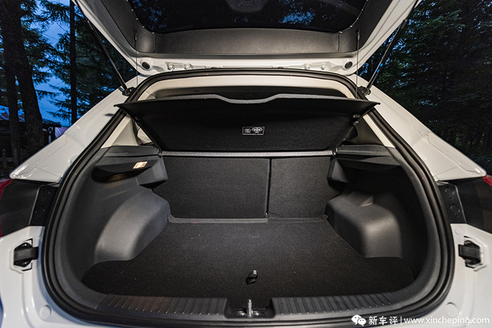 这些设计元素年轻人Get得到吗?奔腾T33外观实拍 这些设计元素年轻人Get得到吗?奔腾T33外观实拍