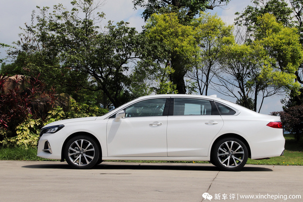 全新一代传祺GA6首试:更成熟的产品,期待更成熟的市场 全新一代传祺GA6首试:更成熟的产品,期待更成熟的市场