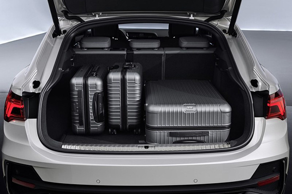 这回竞争对手要慌了,奥迪发布Q3轿跑版 Sportback官图 这回竞争对手要慌了,奥迪发布Q3轿跑版 Sportback官图