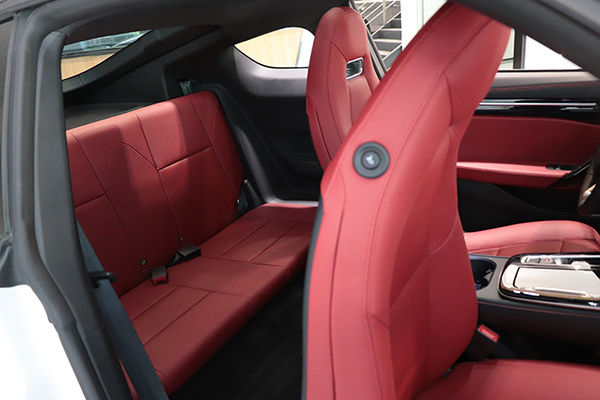 NEDC����451km ����S01 460����12.99-14.99��