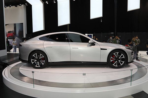 小鹏P7新车信息曝光:售价区间30-35万,将于明年交付 小鹏P7新车信息曝光:售价区间30-35万,将于明年交付