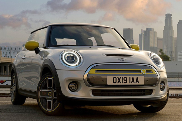 宝马新能源车型计划曝光:将在2023年推出25款新能源车型 宝马新能源车型计划曝光:将在2023年推出25款新能源车型