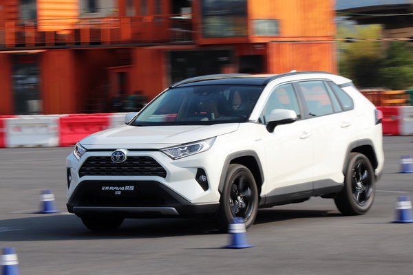 一汽丰田全新RAV4荣放初试：揭开你的神秘面纱