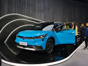 广汽新能源Aion LX上市:定位中型SUV,售24.96-34.96万 广汽新能源Aion LX上市:定位中型SUV,售24.96-34.96万