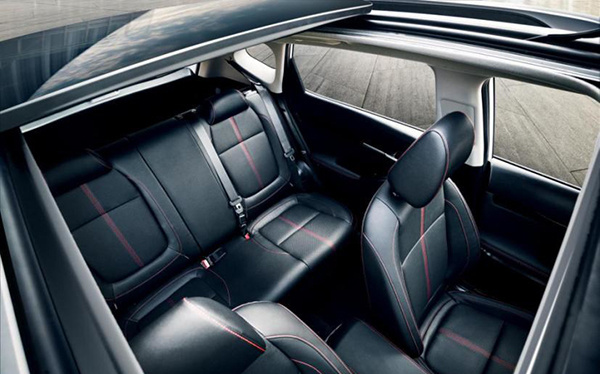 起亚SP2c正式定名“傲跑”,内饰官图发布 起亚SP2c正式定名“傲跑”,内饰官图发布