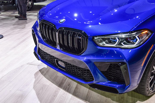 配4.4T双涡轮增压V8,全新宝马X5 M预售150-160万