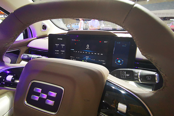 爱驰U5正式上市:最大续航里程623km,售19.79-29.21万 爱驰U5正式上市:最大续航里程623km,售19.79-29.21万