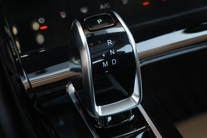 全新一代瑞虎7首试:“7”上年轻,“8”下稳重 全新一代瑞虎7首试:“7”上年轻,“8”下稳重