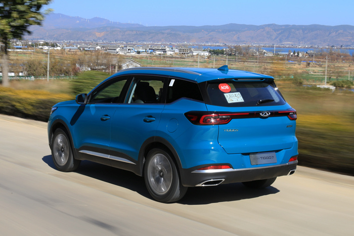 全新一代瑞虎7首试:“7”上年轻,“8”下稳重 全新一代瑞虎7首试:“7”上年轻,“8”下稳重