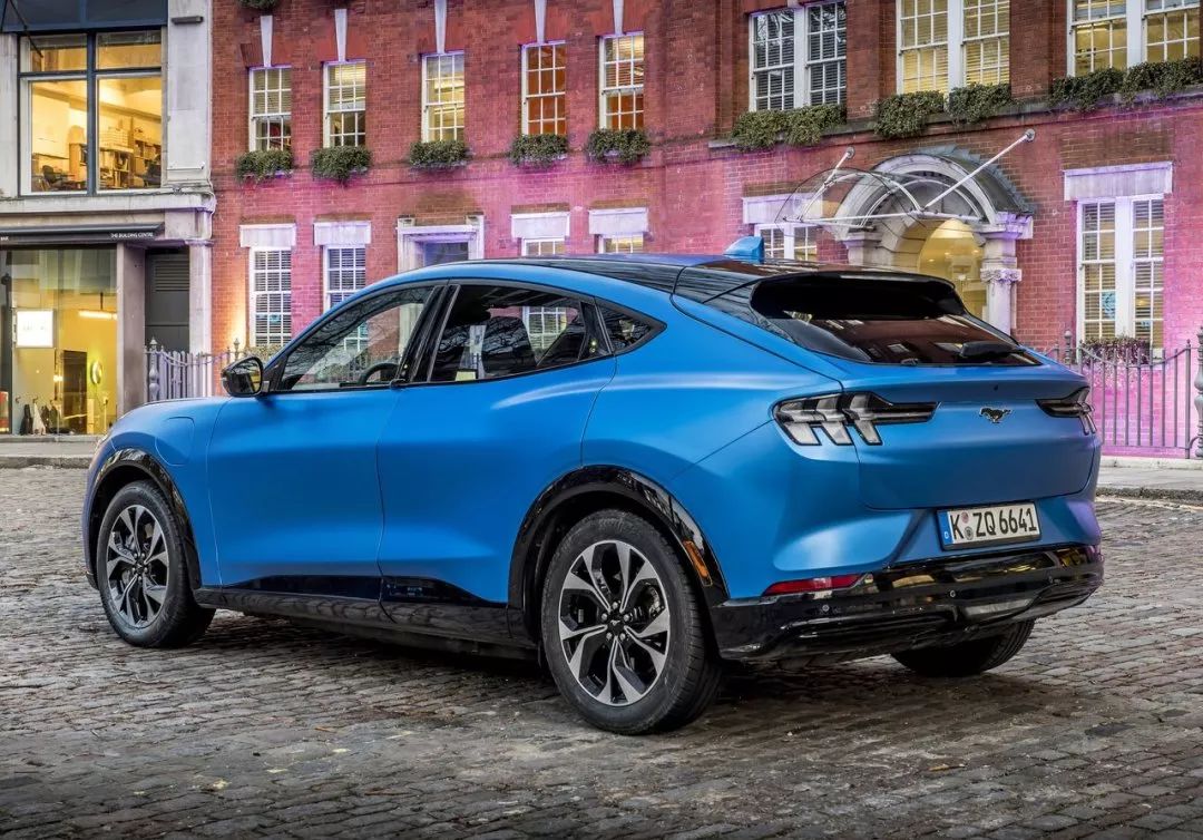 野马四门版正式发布最大扭矩830牛米