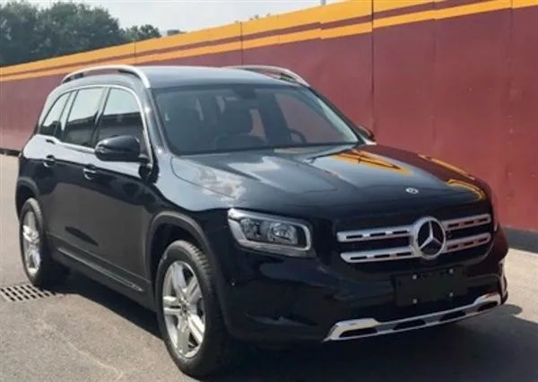 30万以内的奔驰七座suv奔驰glb推低功率车型