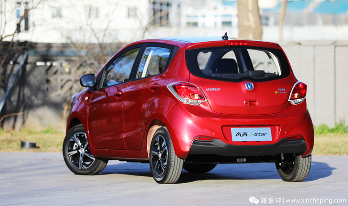 nedc续航里程301km奔奔estar售698748万元