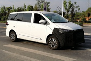 年底上市/定位燃料电池MPV 曝上汽MAXUS EUNIQ 7谍照