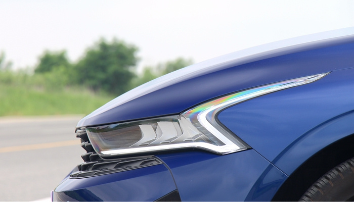 起亚K5首试:重振韩风!“欧巴”的回归反击战 起亚K5首试:重振韩风!“欧巴”的回归反击战