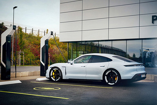 最便宜保时捷电动车 Taycan base将29日上市