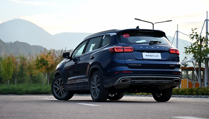 奇瑞瑞虎8 PLUS首试:精装超大杯,请查收 奇瑞瑞虎8 PLUS首试:精装超大杯,请查收